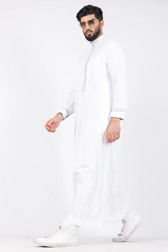 White Retro Print Jubbah