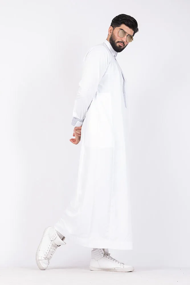 White Retro Print Jubbah